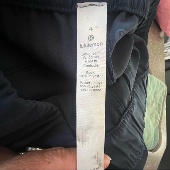 ✨LIKE NEW✨ Lululemon On the Fly 7/8 Pants Travel Gym Lightweight Activewear - Picture 13 of 13